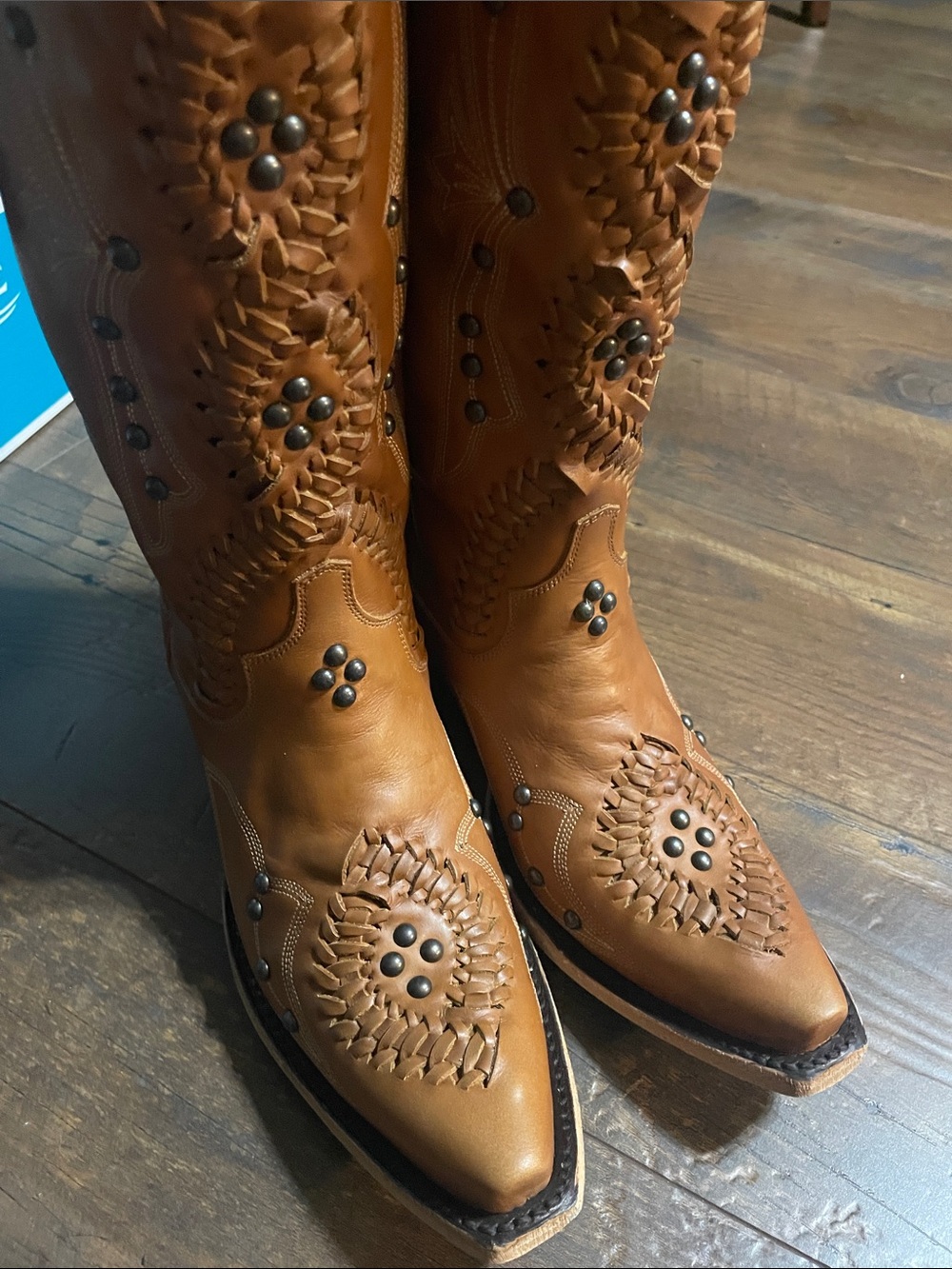Lane Leather Western Boots - Tan - Picture 6 of 7